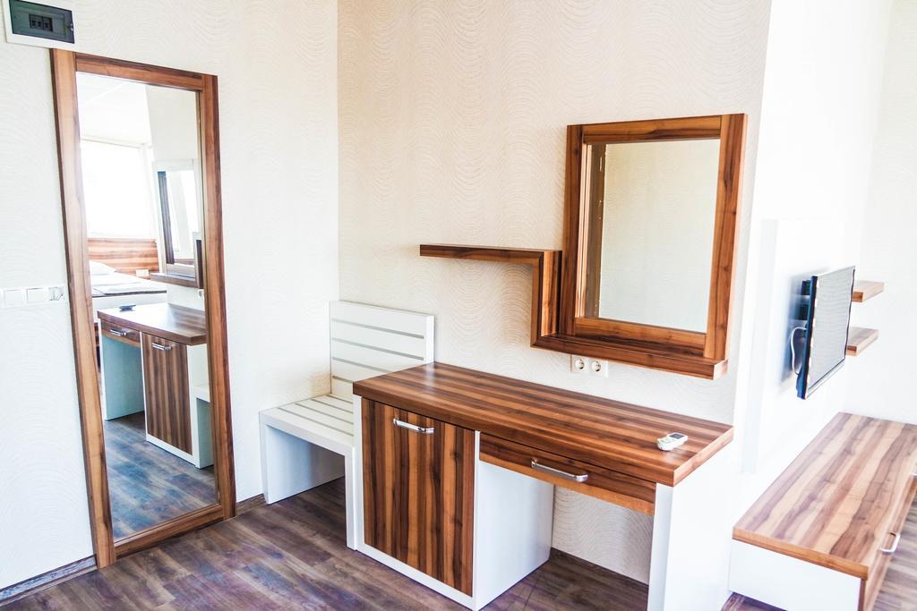 Ale Park Hotel Apartments Анталия Стая снимка